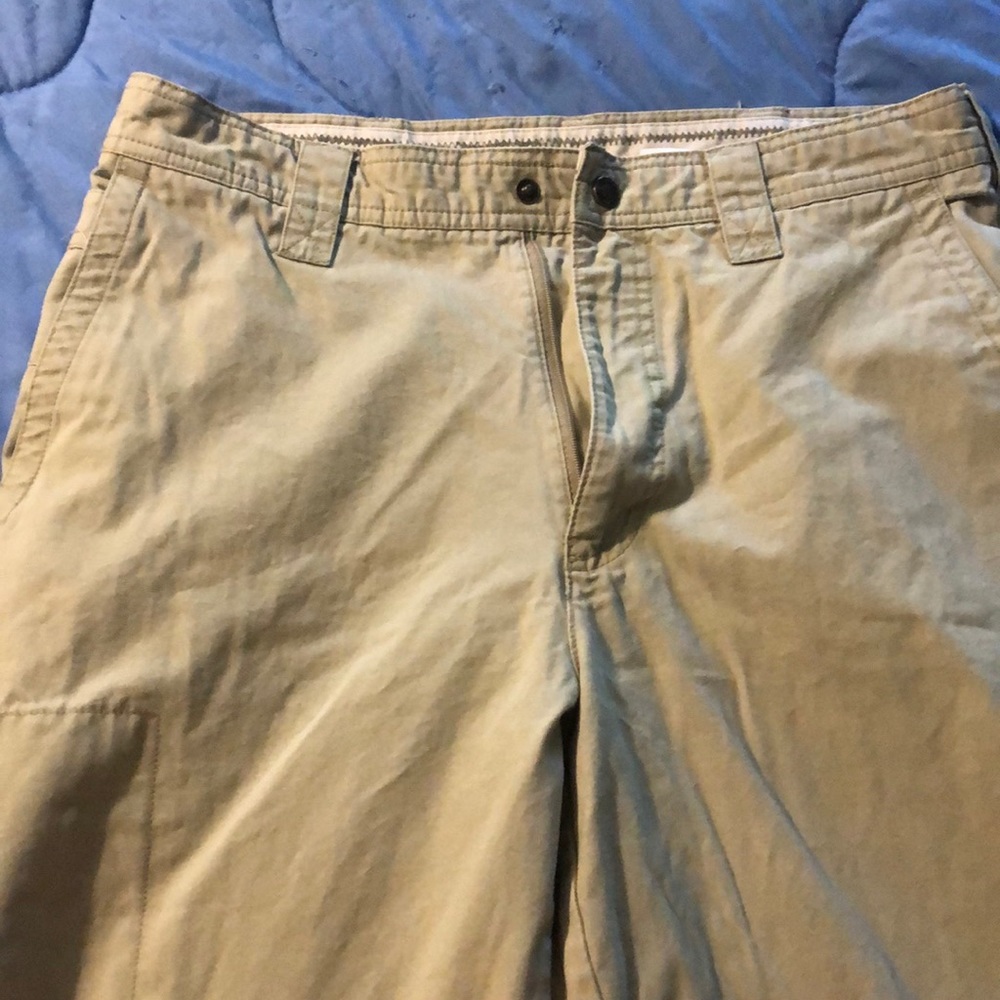 Men’s Columbia khakis